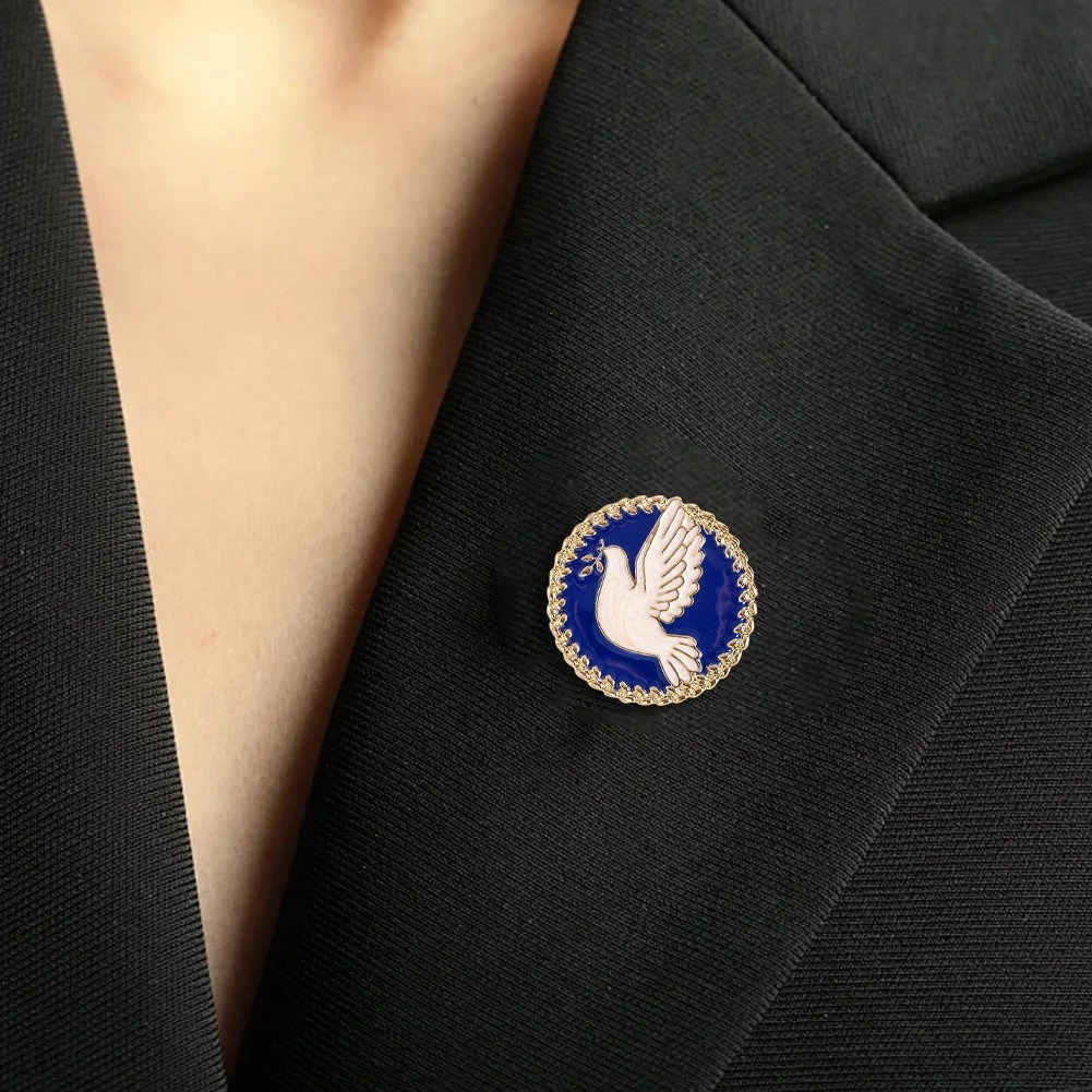 Broche de colombe ronde de Sty - Outdoor Hunting Outfit avis et prix